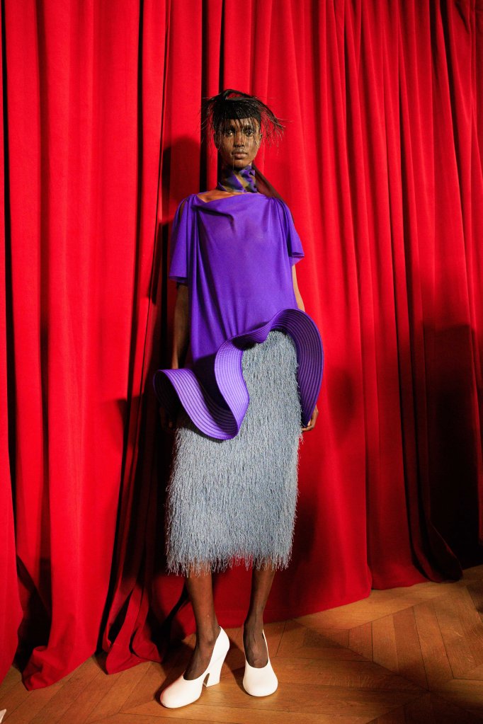 德赖斯·范诺顿 Dries Van Noten 2025/26秋冬高级成衣秀(后台妆容) - Paris Fall 2025