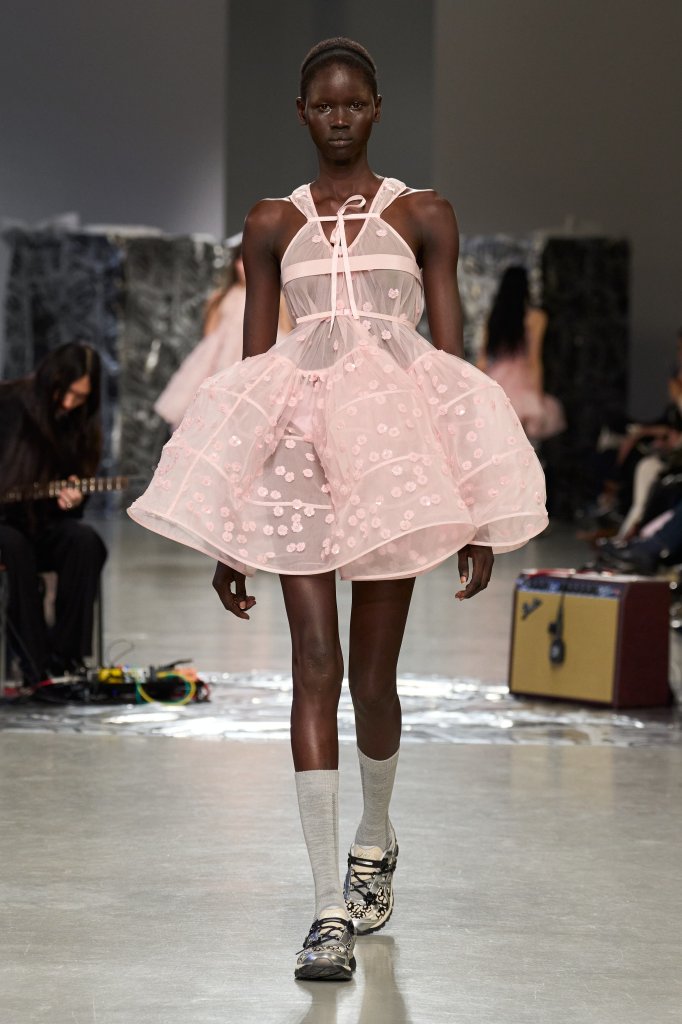 Cecilie Bahnsen 2025/26秋冬高级成衣秀 - Paris Fall 2025