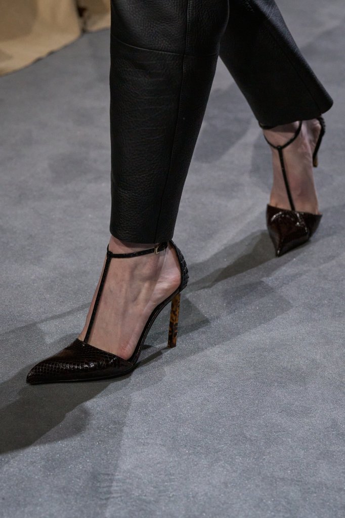 汤姆·福特 Tom Ford 2025/26秋冬高级成衣秀(细节) - Paris Fall 2025