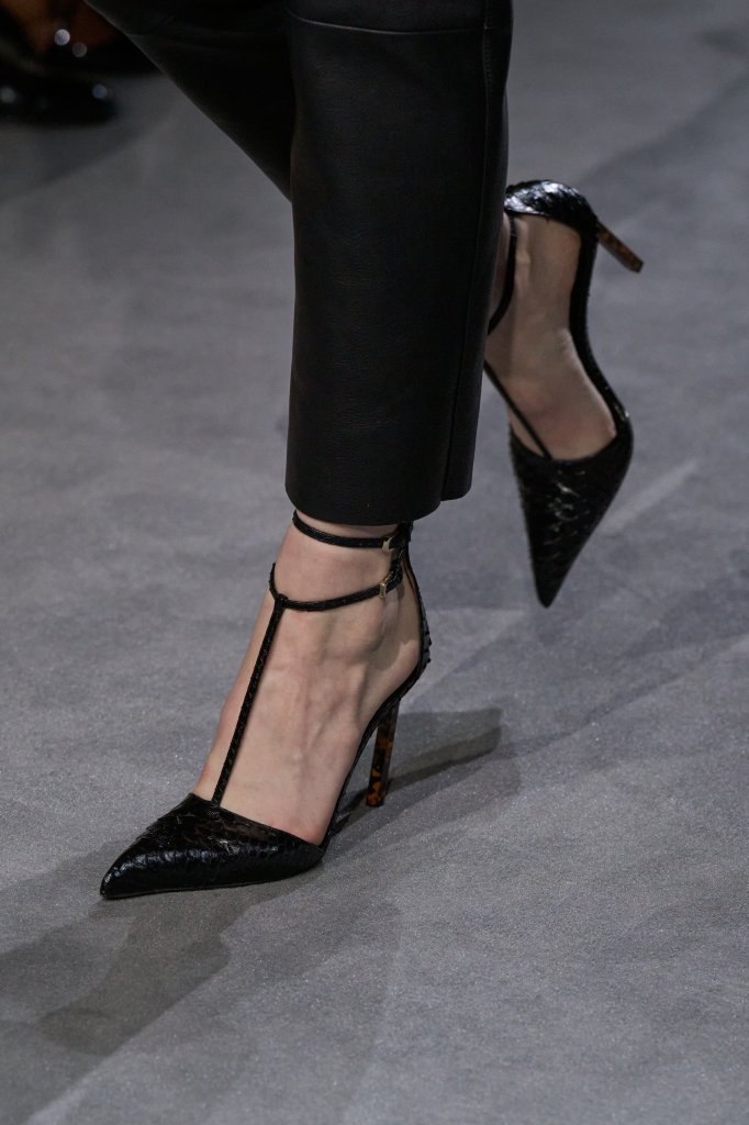 汤姆·福特 Tom Ford 2025/26秋冬高级成衣秀(细节) - Paris Fall 2025
