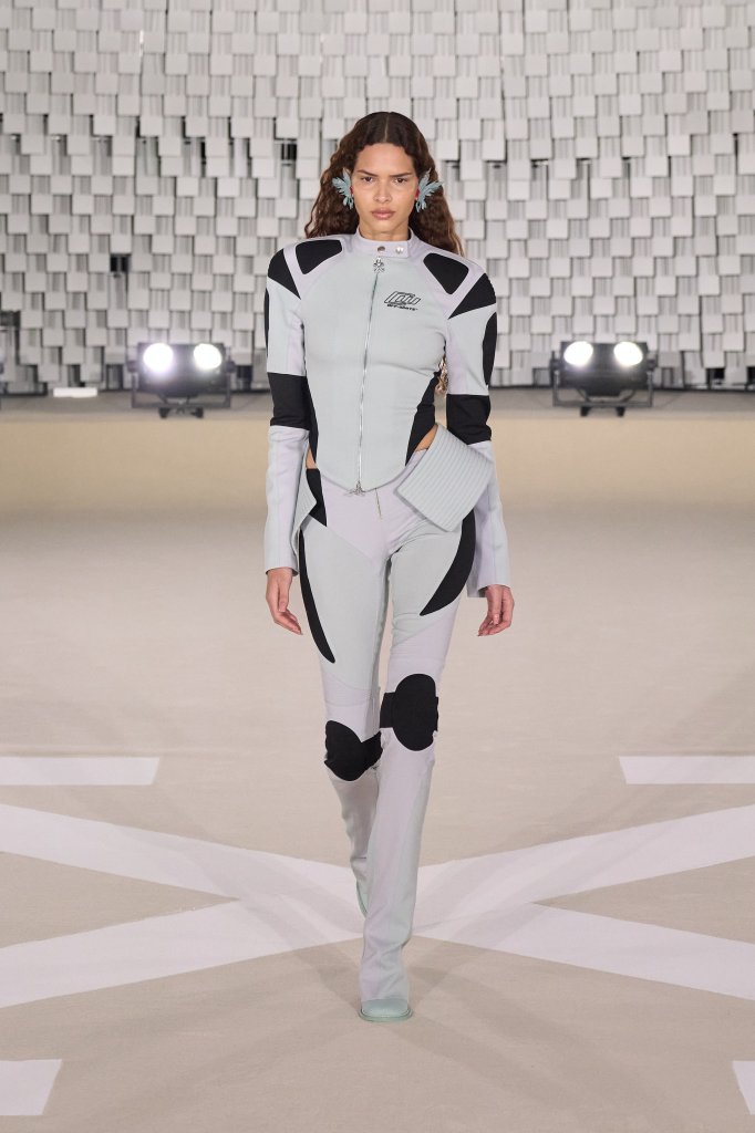Off-White 2025/26秋冬高级成衣秀 - Paris Fall 2025