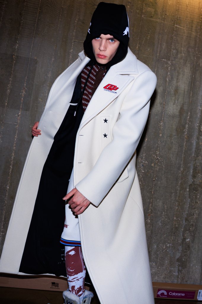Off-White 2025/26秋冬高级成衣秀(后台妆容) - Paris Fall 2025