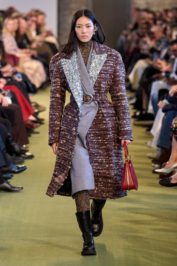 Rabanne 2025/26秋冬高级成衣秀 - Paris Fall 2025