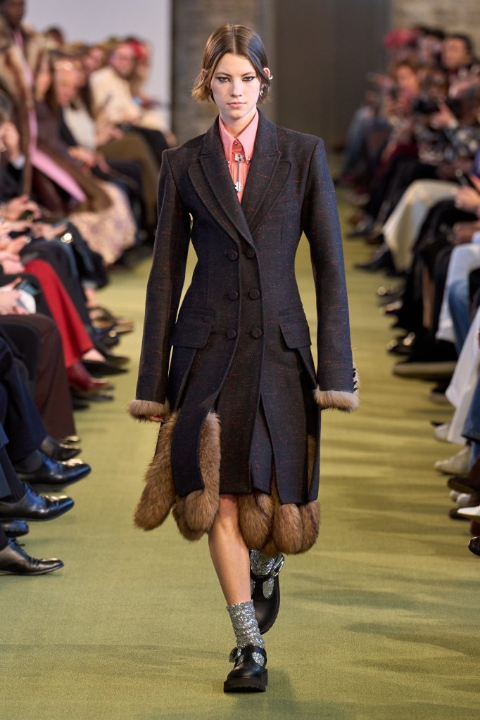 Rabanne 2025/26秋冬高级成衣秀 - Paris Fall 2025
