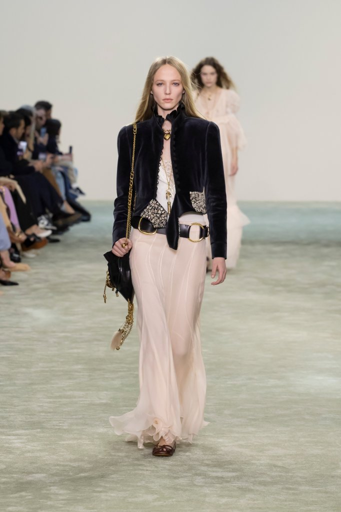 蔻依 Chloé 2025/26秋冬高级成衣秀 - Paris Fall 2025
