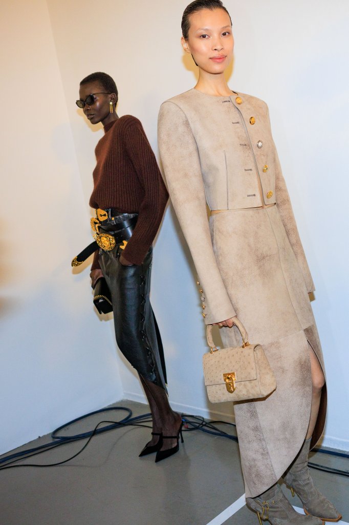 夏帕瑞丽 Schiaparelli 2025/26秋冬高级成衣秀(细节) - Paris Fall 2025