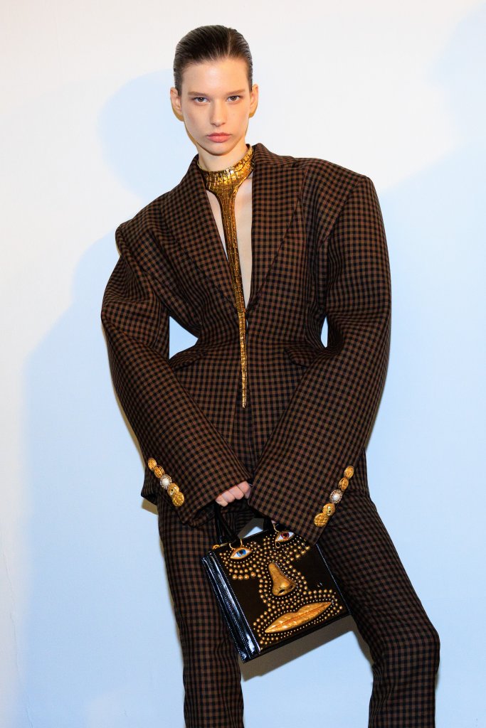 夏帕瑞丽 Schiaparelli 2025/26秋冬高级成衣秀(细节) - Paris Fall 2025