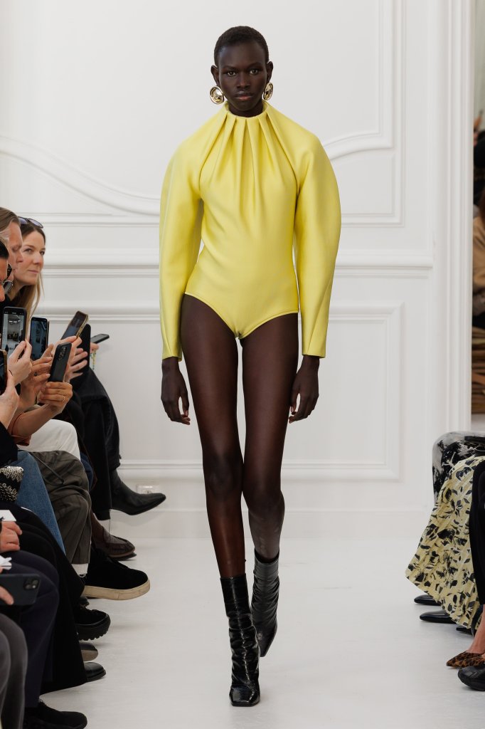 纪梵希 Givenchy 2025/26秋冬高级成衣秀 - Paris Fall 2025