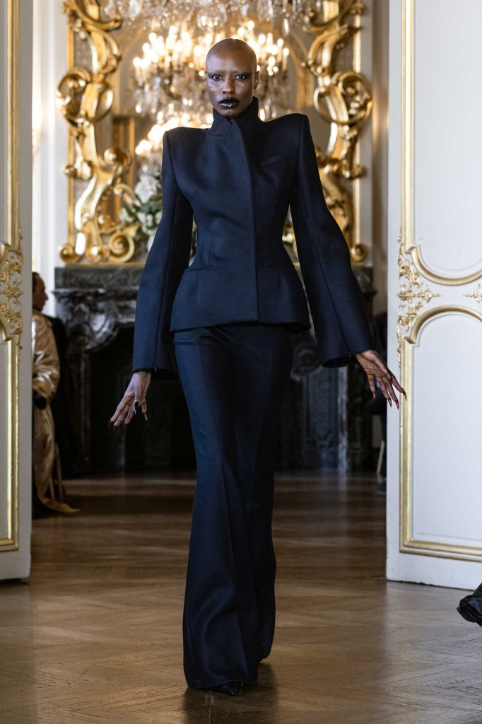 Matières Fécales 2025/26秋冬高级成衣秀 - Paris Fall 2025