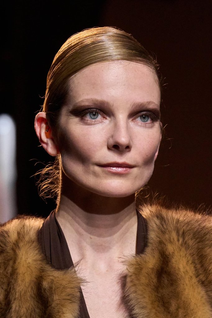 艾莉·萨博 Elie Saab 2025/26秋冬高级成衣秀(细节) - Paris Fall 2025
