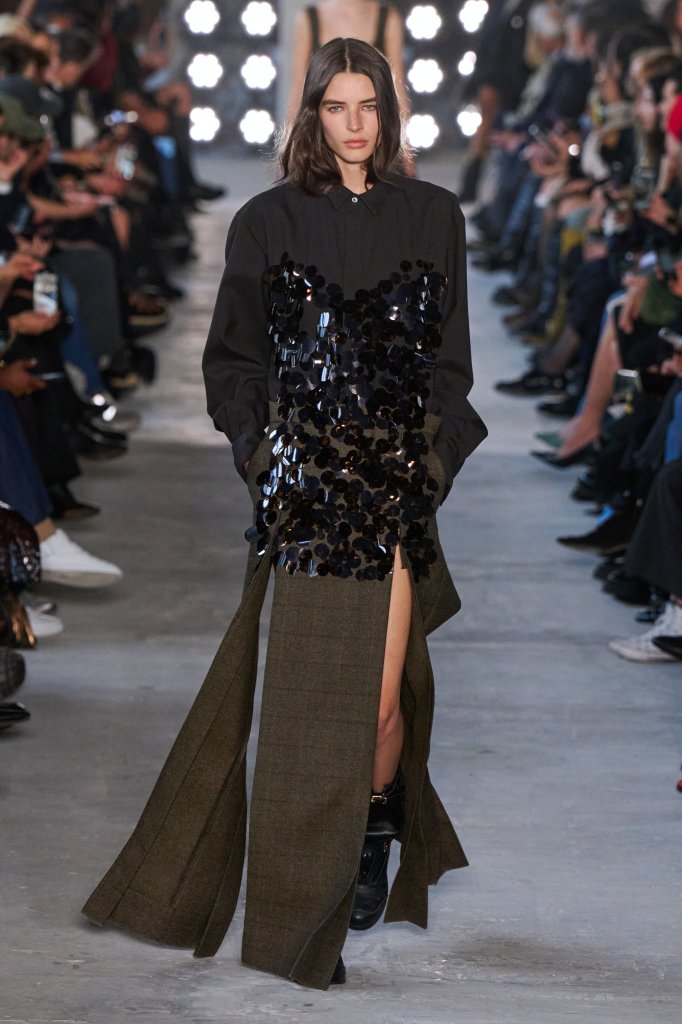 Sacai 2025/26秋冬高级成衣秀 - Paris Fall 2025