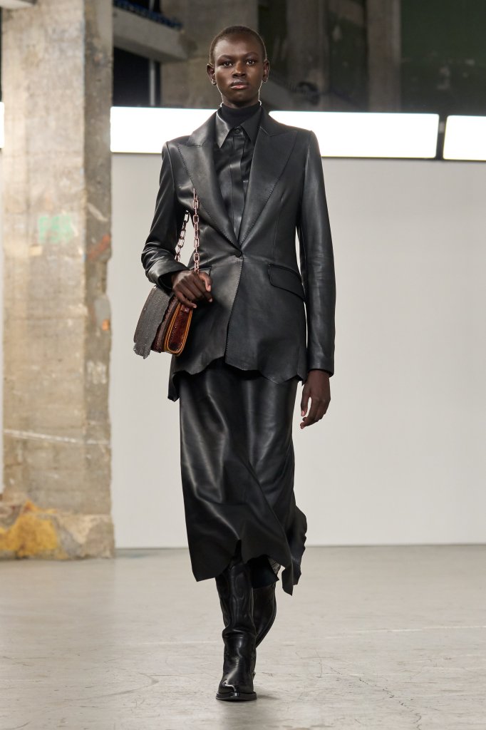 Gabriela Hearst 2025/26秋冬高级成衣秀 - Paris Fall 2025