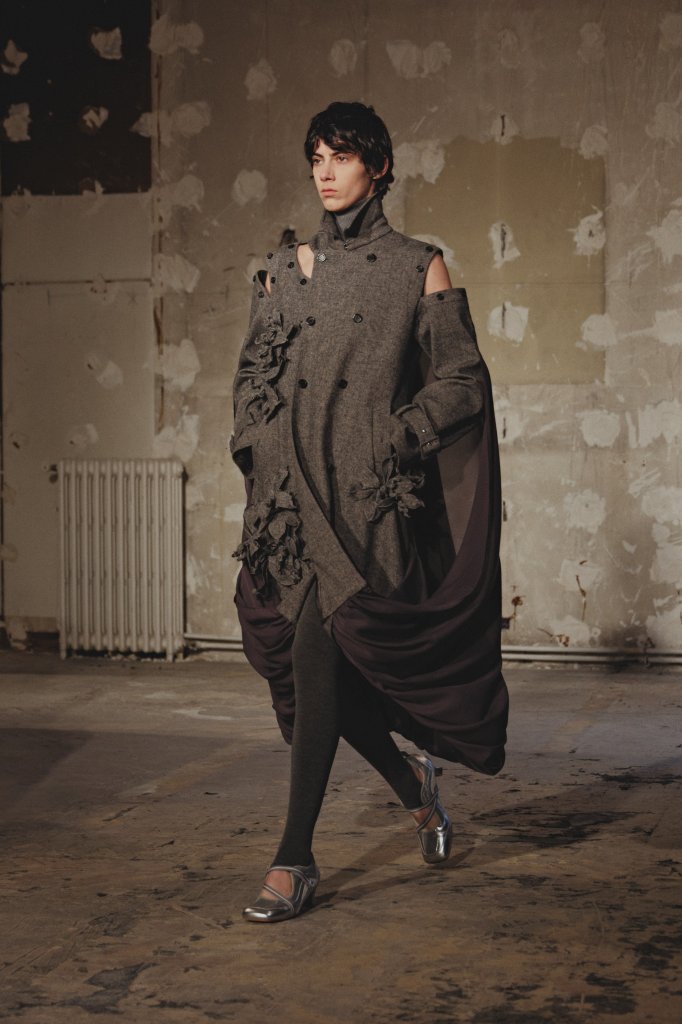  Rokh Rokh 英国 United Kingdom 伦敦 London 走秀(Runway) 2025/26秋冬 2025/26 A/W 女装 海军呢大衣 Pea Coat 女装 海军呢大衣 Pea Coat 女装 海军呢大衣 Pea Coat 女装