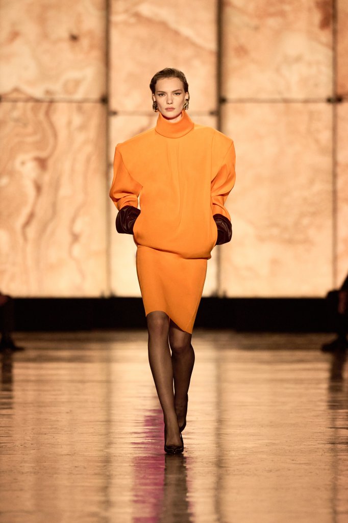 圣罗兰 Saint Laurent 2025/26秋冬高级成衣秀 - Paris Fall 2025