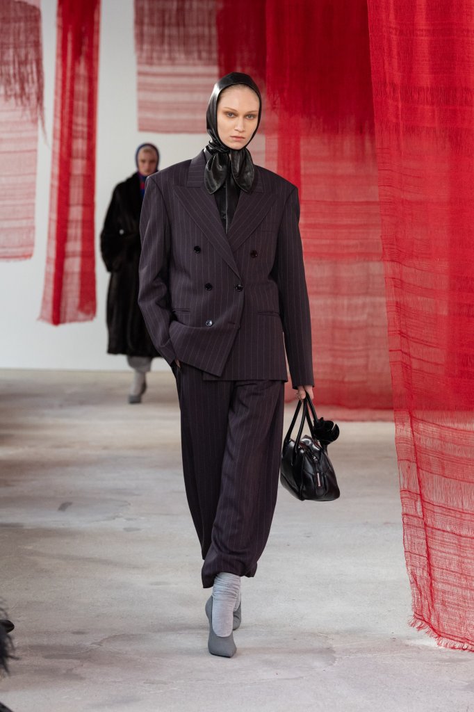 Magda Butrym 2025/26秋冬高级成衣秀 - Paris Fall 2025