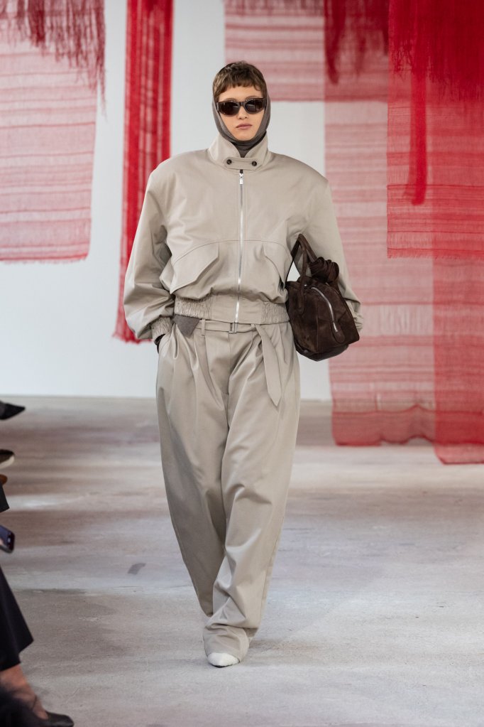 Magda Butrym 2025/26秋冬高级成衣秀 - Paris Fall 2025