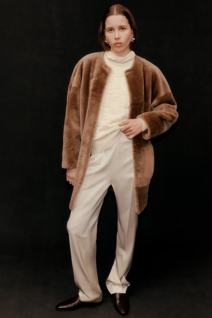 Tove 2025/26秋冬高级成衣Lookbook