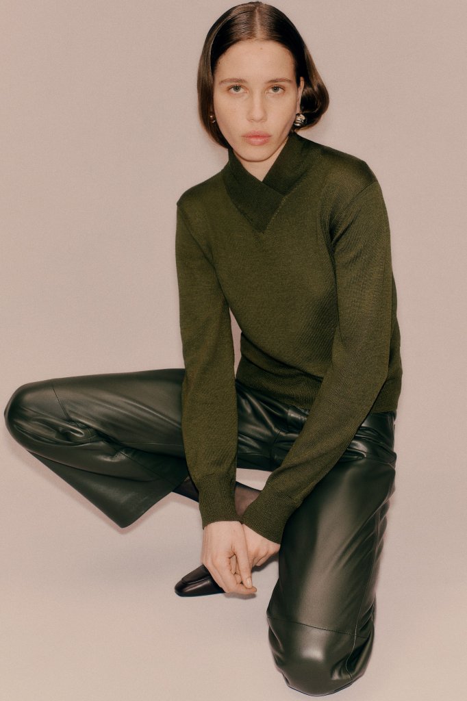 Tove 2025/26秋冬高级成衣Lookbook