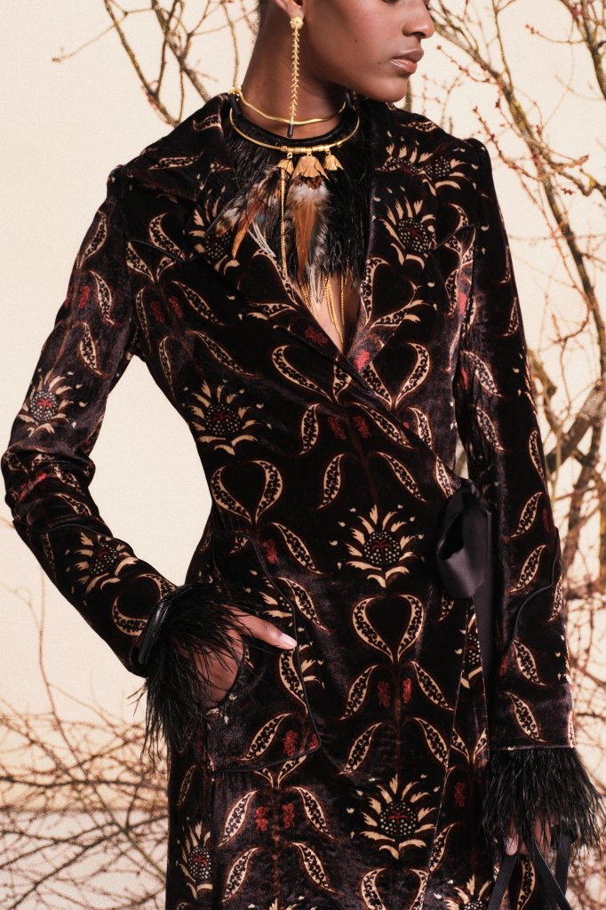  Johanna Ortiz Johanna Ortiz 哥伦比亚 Colombia 卡利 Cali Johanna Ortiz Johanna Ortiz 哥伦比亚 Colombia 卡利 Cali Lookbook 2025/26秋冬 2025/26 A/W 女装 晚礼服 Evening Coat 女装