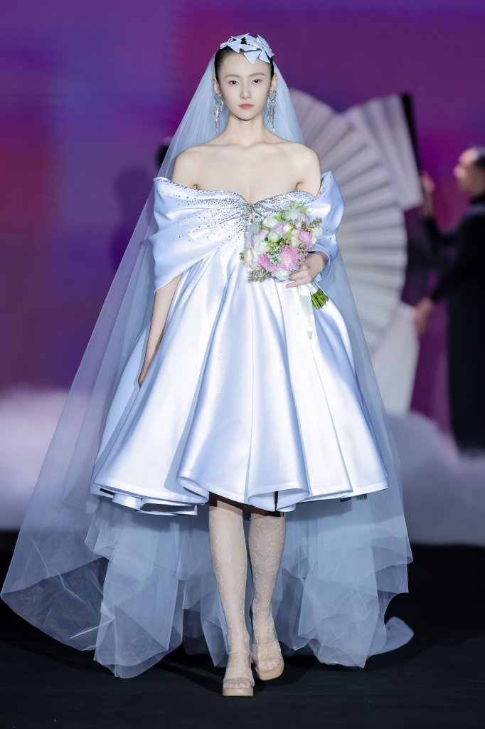 中国婚纱礼服设计研究中心系列作品发布 | 虎丘婚纱城日