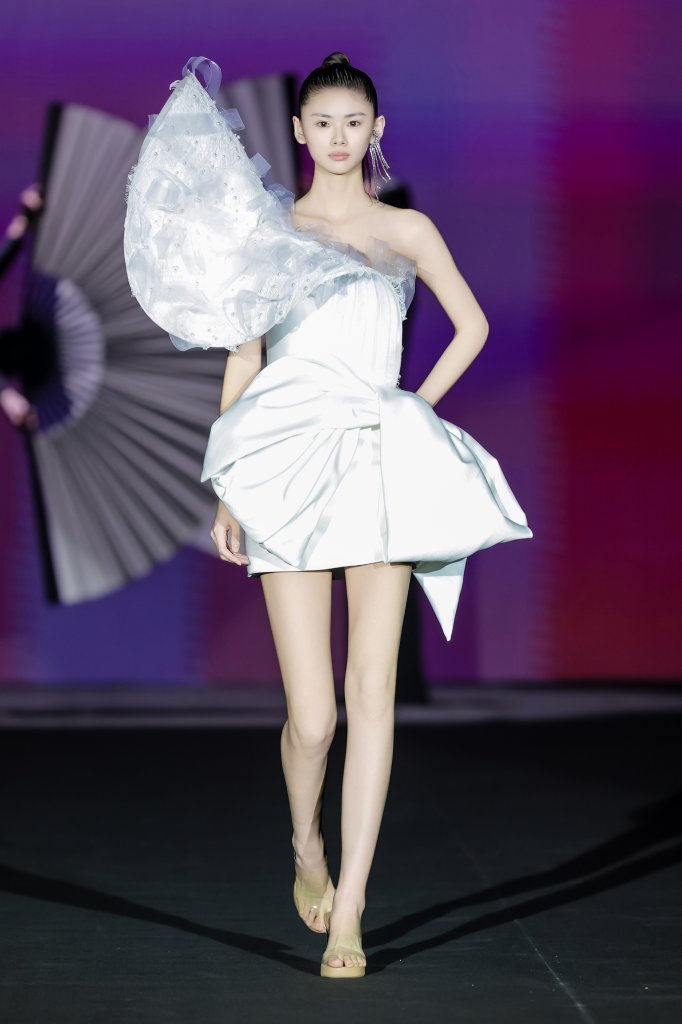 中国婚纱礼服设计研究中心系列作品发布 | 虎丘婚纱城日