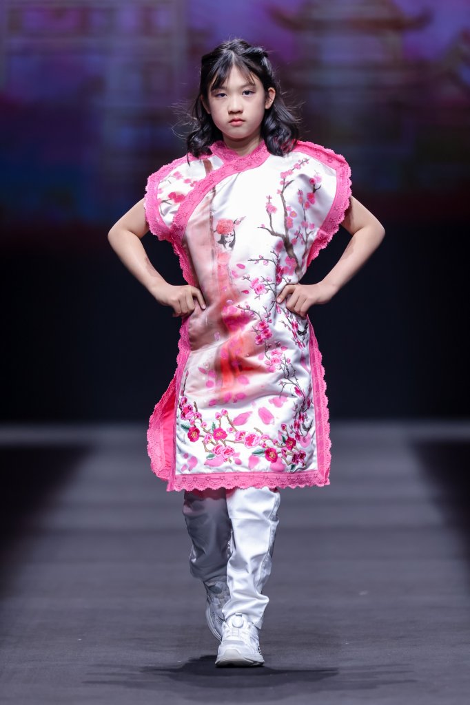 天玺 · 苏娟娟 | 虎丘婚纱城日 2025/26秋冬婚纱礼服秀