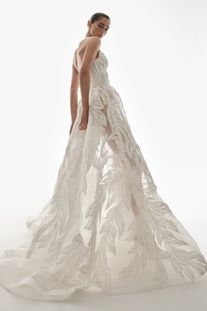 莫尼克·鲁里耶 Monique Lhuillier 2026春夏婚纱礼服Lookbook