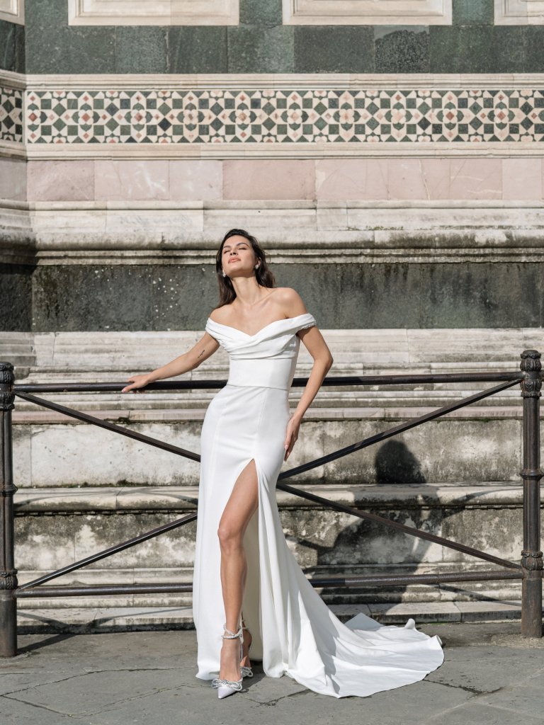 莫尼克·鲁里耶 Monique Lhuillier 2025春夏伴娘礼服Lookbook