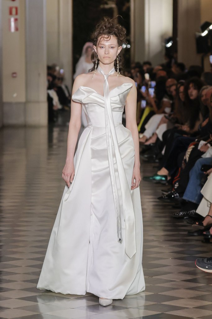 维维安·韦斯特伍德 Vivienne Westwood 2026春夏婚纱礼服秀
