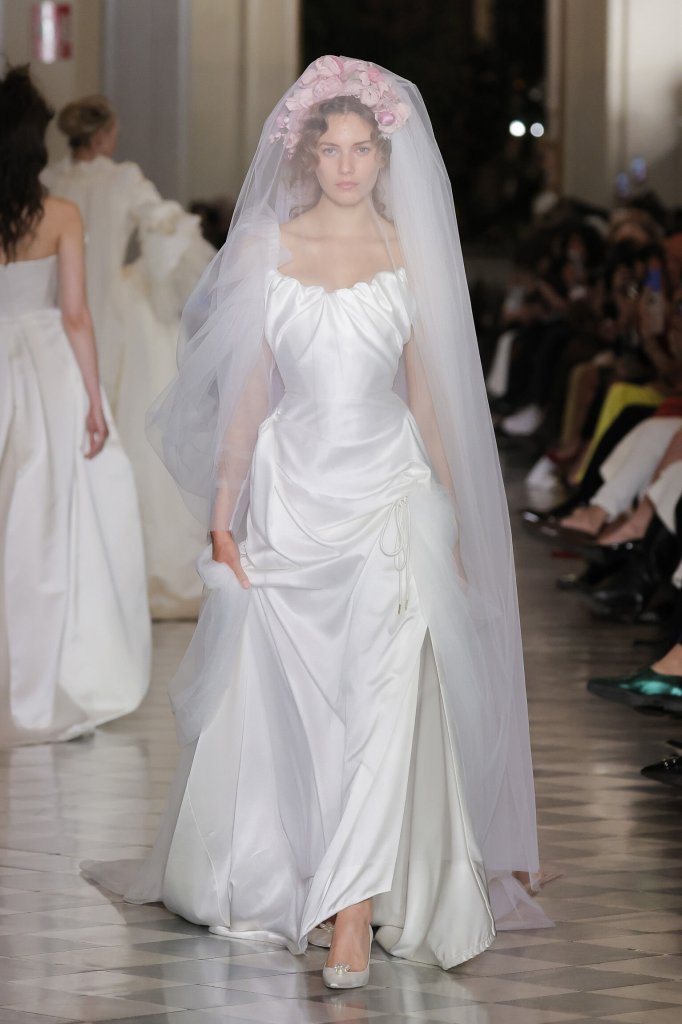 维维安·韦斯特伍德 Vivienne Westwood 2026春夏婚纱礼服秀