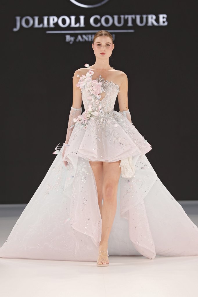 Joli Poli 2026春夏婚纱礼服秀 - Barcelona Bridal 2026