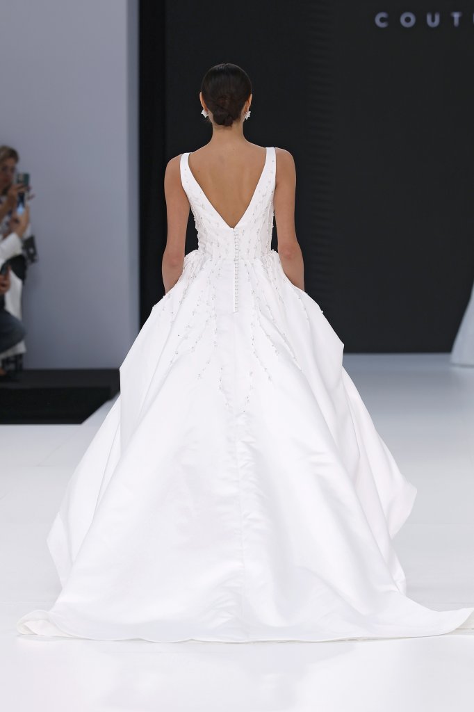 Katy Corso 2026春夏婚纱礼服秀 - Barcelona Bridal 2026