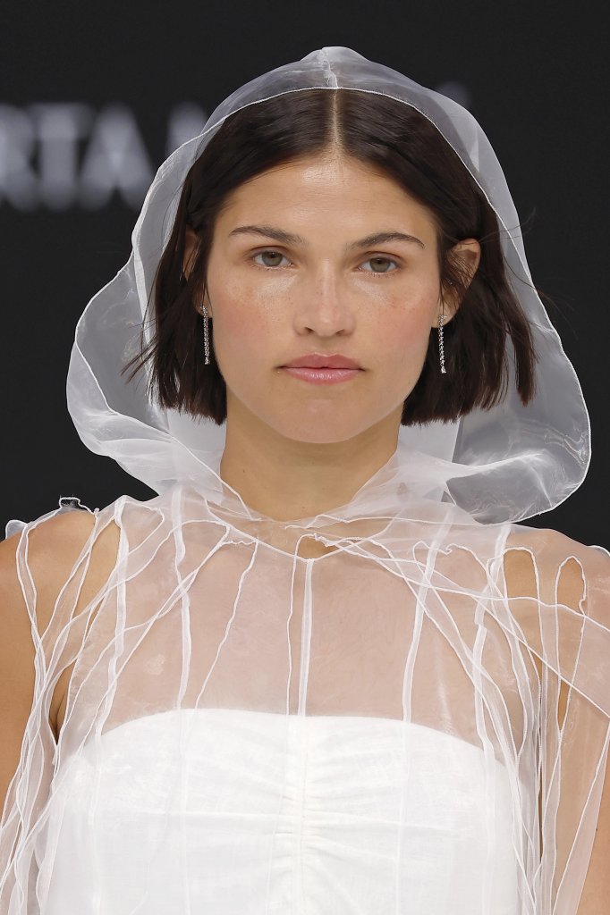 Marta Martí 2026春夏婚纱礼服秀 - Barcelona Bridal 2026
