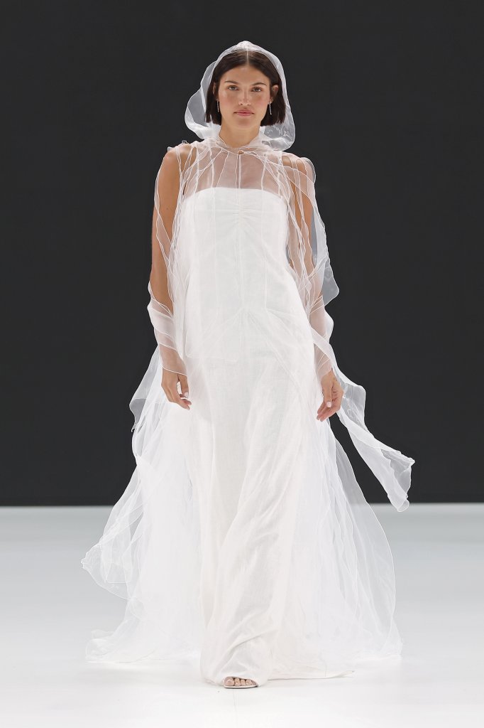 Marta Martí 2026春夏婚纱礼服秀 - Barcelona Bridal 2026