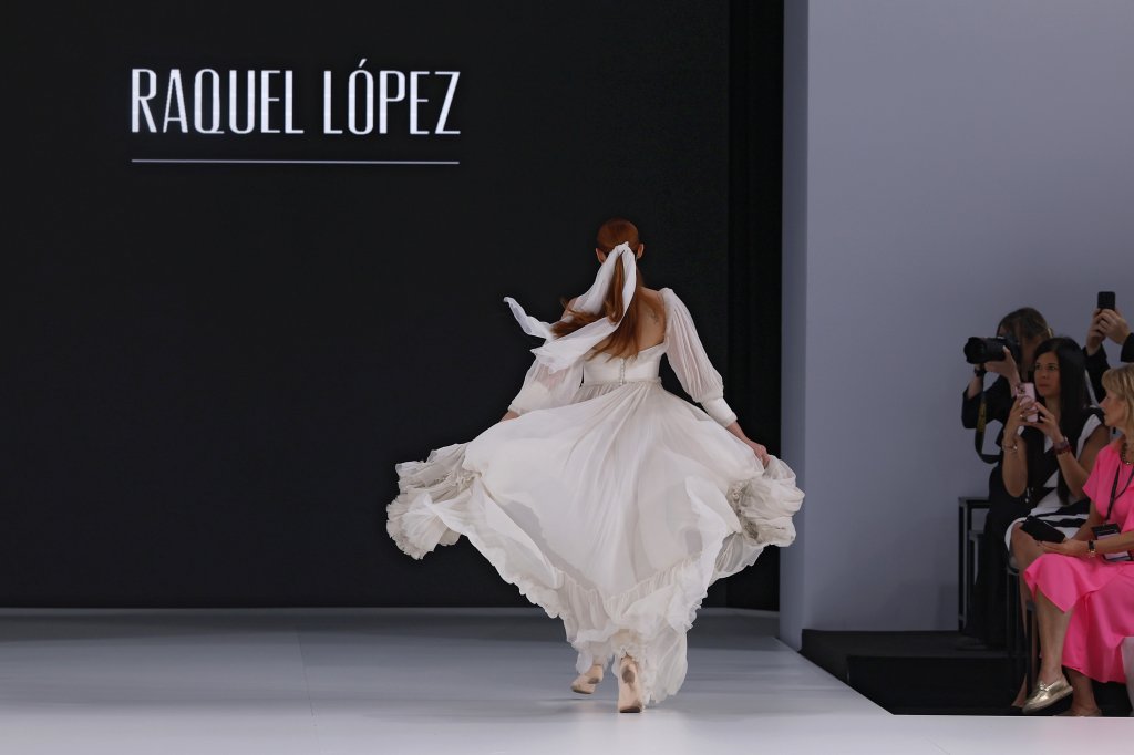 Raquel López 2026春夏婚纱礼服秀 - Barcelona Bridal 2026