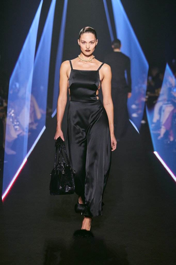 乔治斯·荷拜卡 Georges Hobeika 2025/26秋冬高级成衣秀