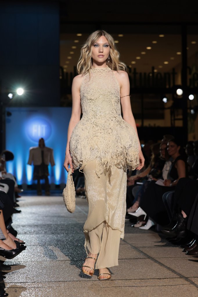 纽约时装学院 Fashion Institute of Technology（FIT） 2025/26秋冬学生作品秀