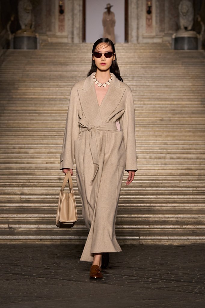 麦丝玛拉 Max Mara 2026早春度假系列发布秀