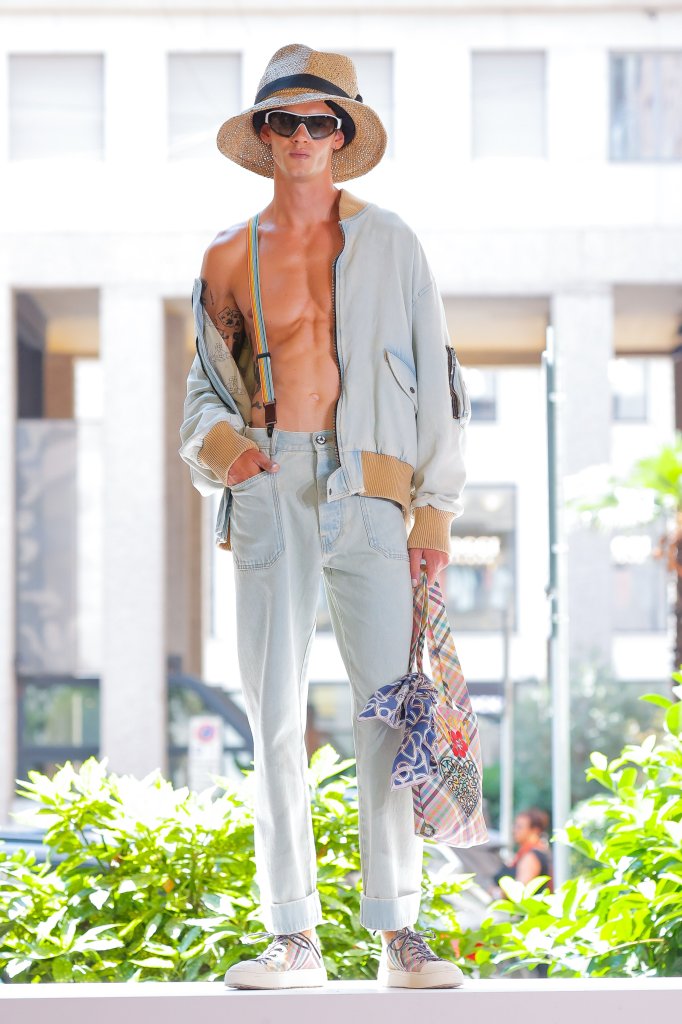 维维安·韦斯特伍德 Vivienne Westwood 2026春夏男装秀 - Milan Spring 2026