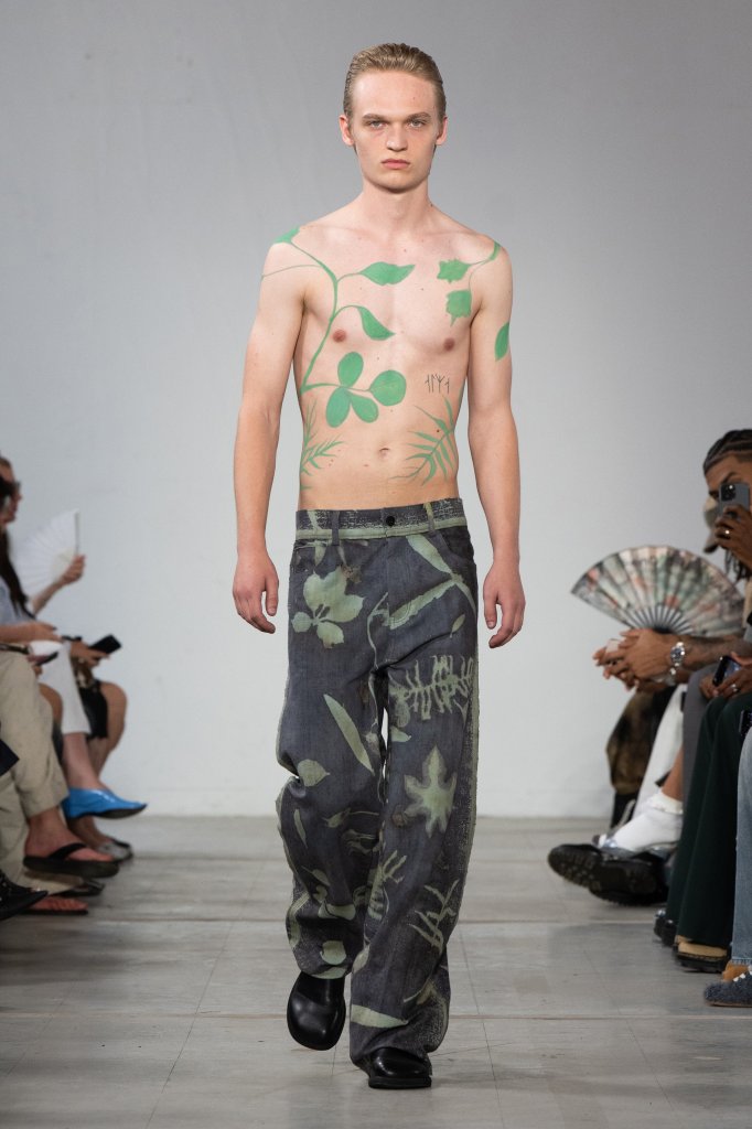  王逢陈 FENG CHEN WANG 中国 China 北京 Beijing 走秀(Runway) 2026春夏 2026 S/S 男装