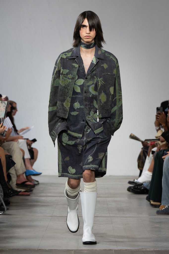  王逢陈 FENG CHEN WANG 中国 China 北京 Beijing 走秀(Runway) 2026春夏 2026 S/S 男装