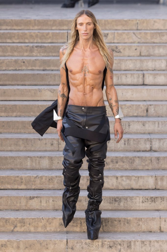 瑞克·欧文斯 Rick Owens 2026春夏男装秀 - Paris Spring 2026