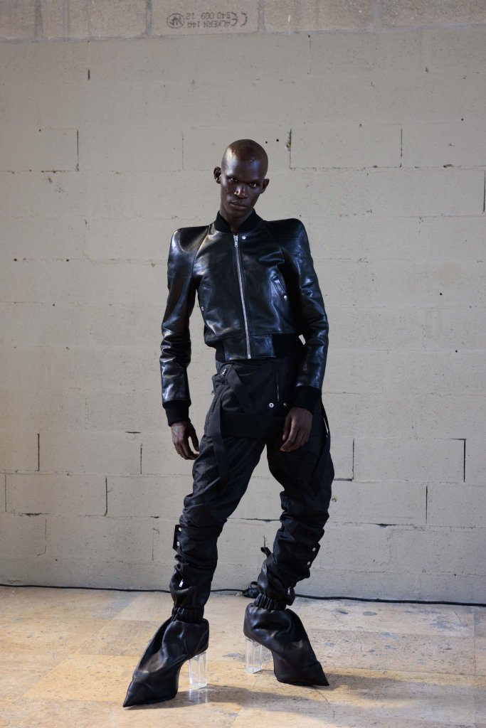 瑞克·欧文斯 Rick Owens 2026春夏男装秀(后台妆容) - Paris Spring 2026