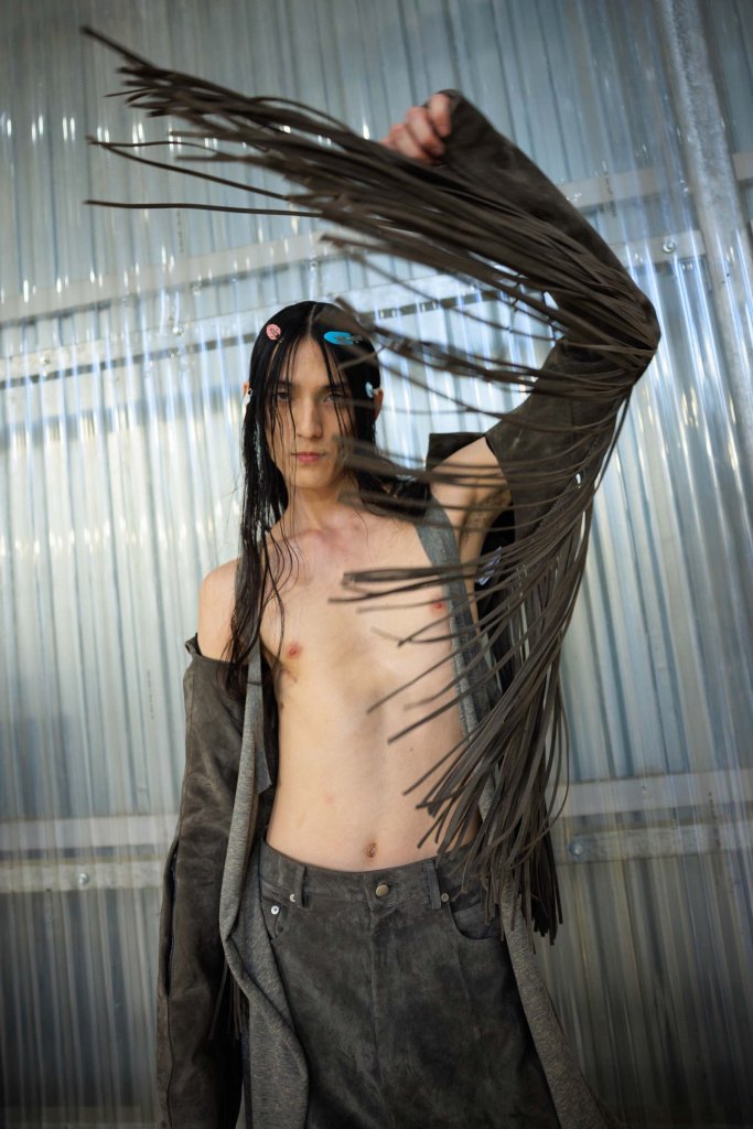 瑞克·欧文斯 Rick Owens 2026春夏男装秀(后台妆容) - Paris Spring 2026