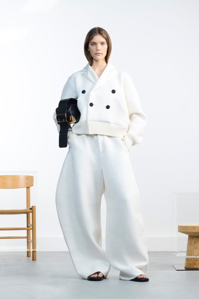 Sacai 2026早春度假系列Lookbook