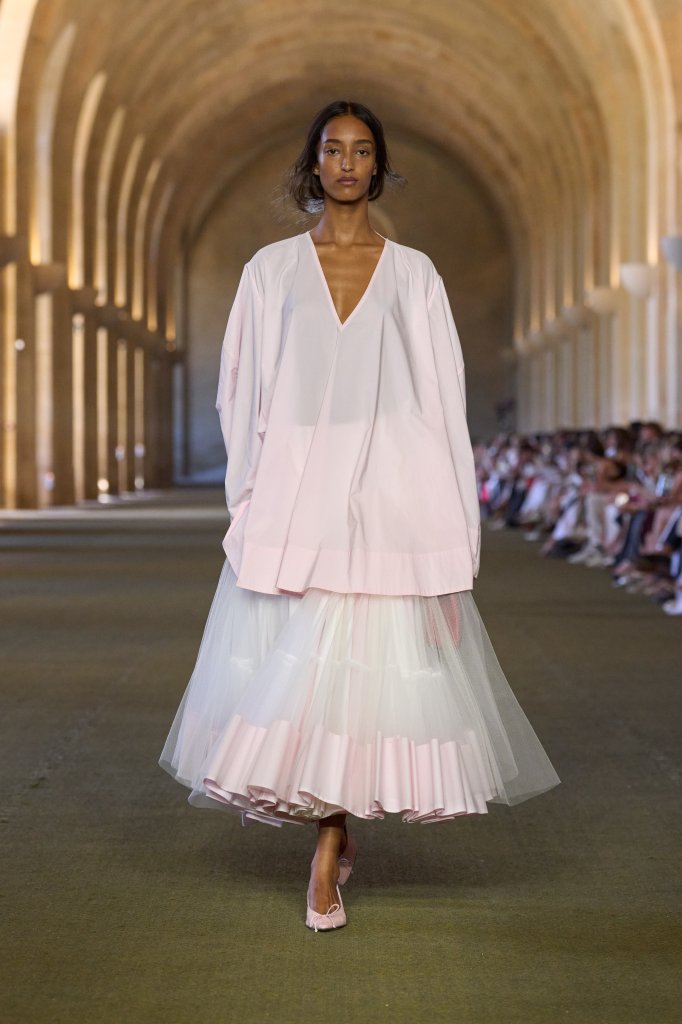 Jacquemus 2025/26秋冬高级成衣秀