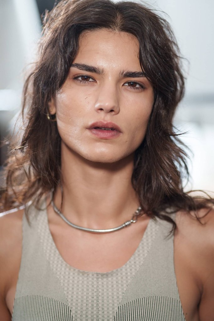 White Mountaineering 2026春夏男装秀(后台妆容) - Paris Spring 2026