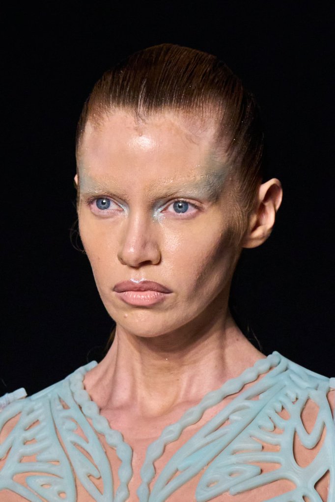 艾里斯·范·荷本 Iris van Herpen 2025/26秋冬高级定制秀(细节) - Couture Fall 2025