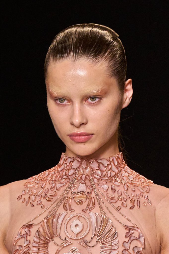 艾里斯·范·荷本 Iris van Herpen 2025/26秋冬高级定制秀(细节) - Couture Fall 2025
