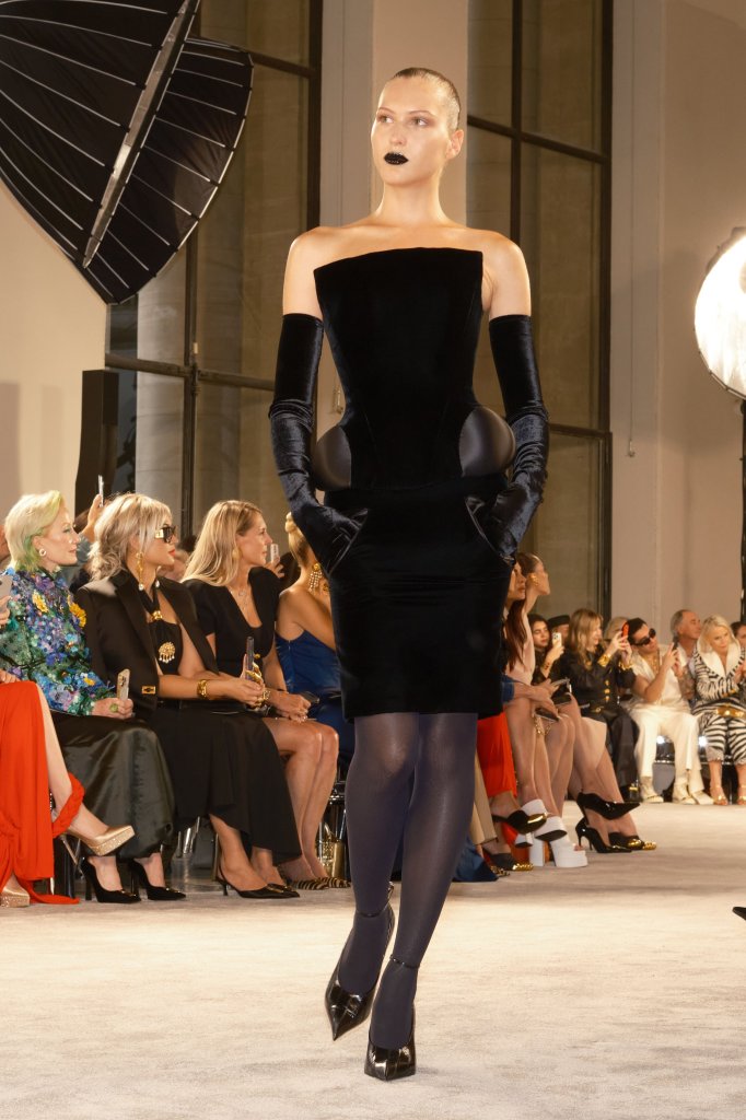 夏帕瑞丽 Schiaparelli 2025/26秋冬高级定制秀 - Couture Fall 2025